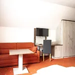招待所 Zellerhof 3*
