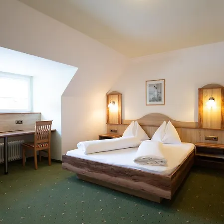 Pensionat Zellerhof 3*